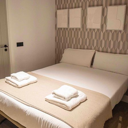 Abada Loft Lägenhet Madrid Exteriör bild