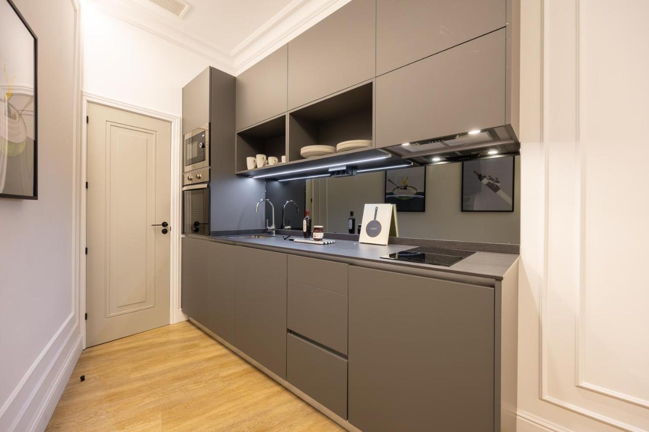 Abada Loft Lägenhet Madrid Exteriör bild